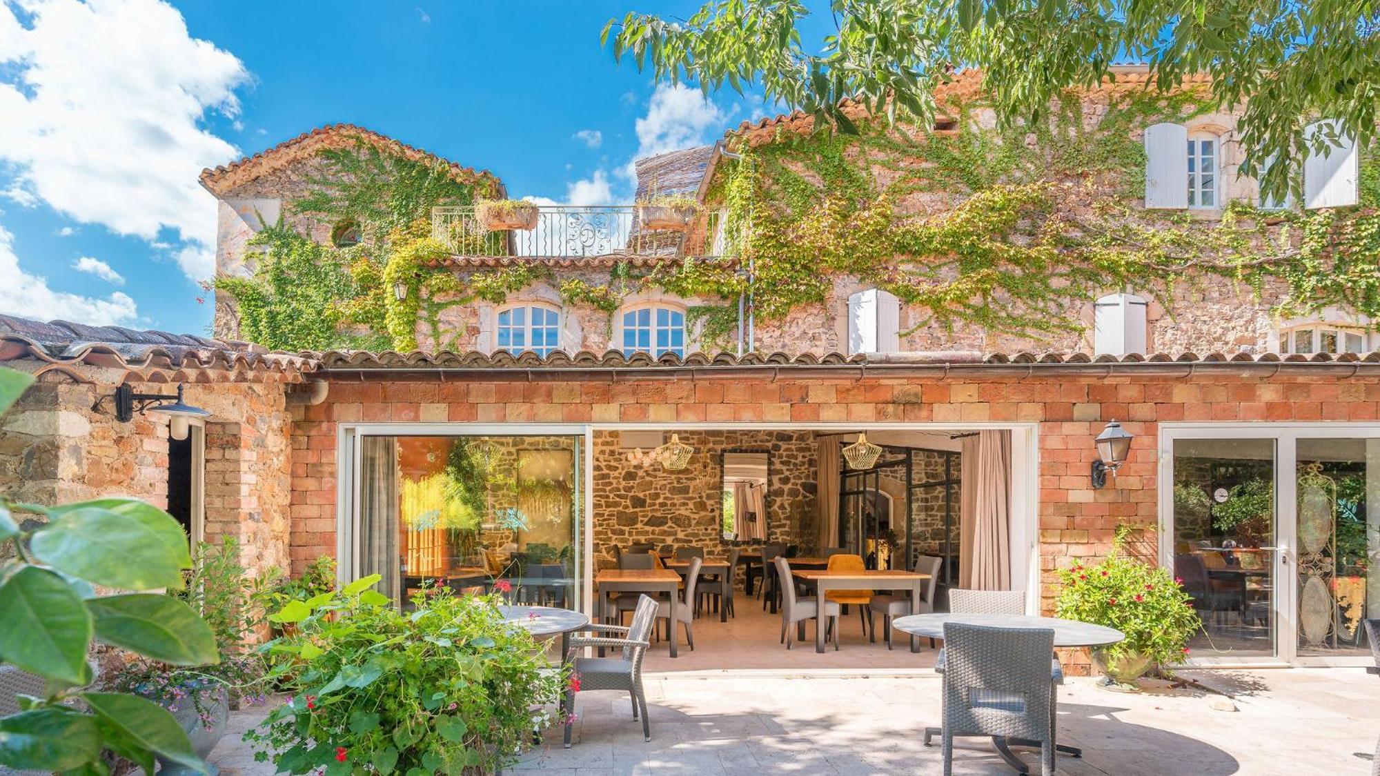 Logis Hôtel Restaurant Le Pradinas Anduze Exterior foto