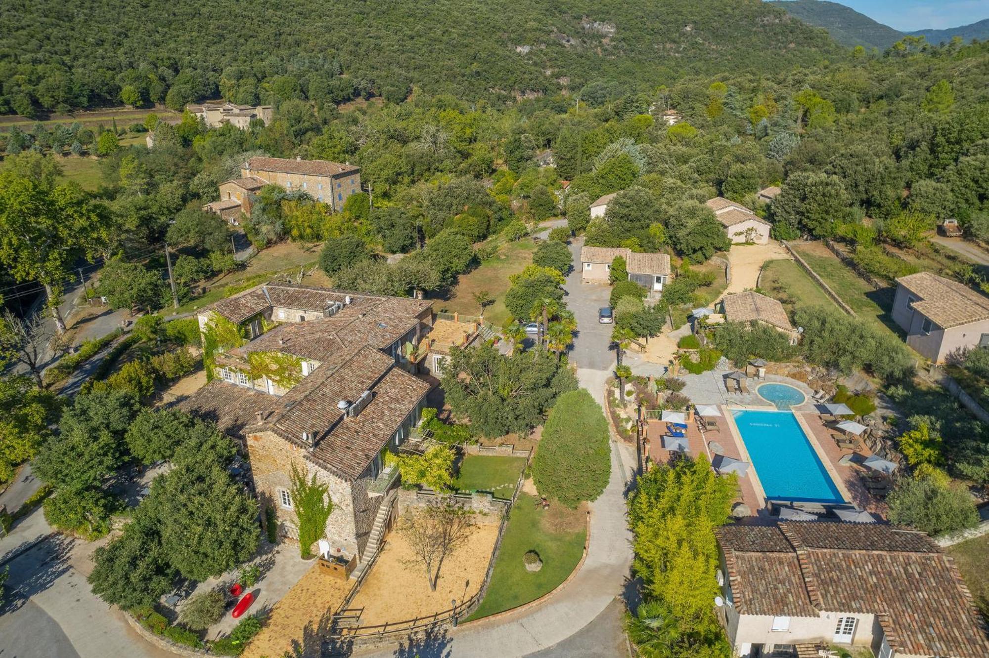 Logis Hôtel Restaurant Le Pradinas Anduze Exterior foto